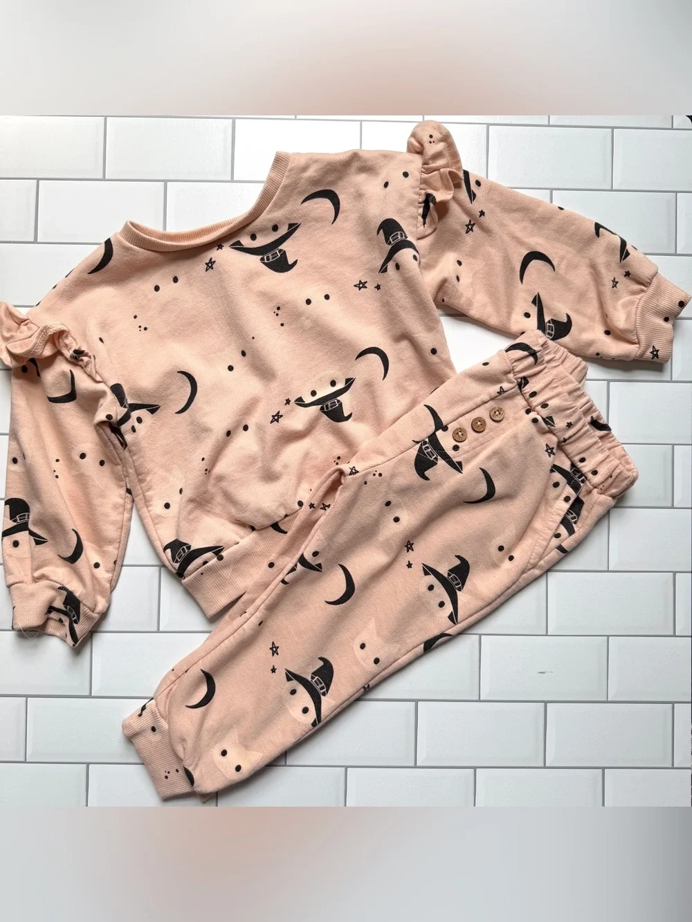 24M🐈‍⬛🪄 Jessica Simpson Magic Cat Neutral Halloween Print Sweatshirt Jogger Pant